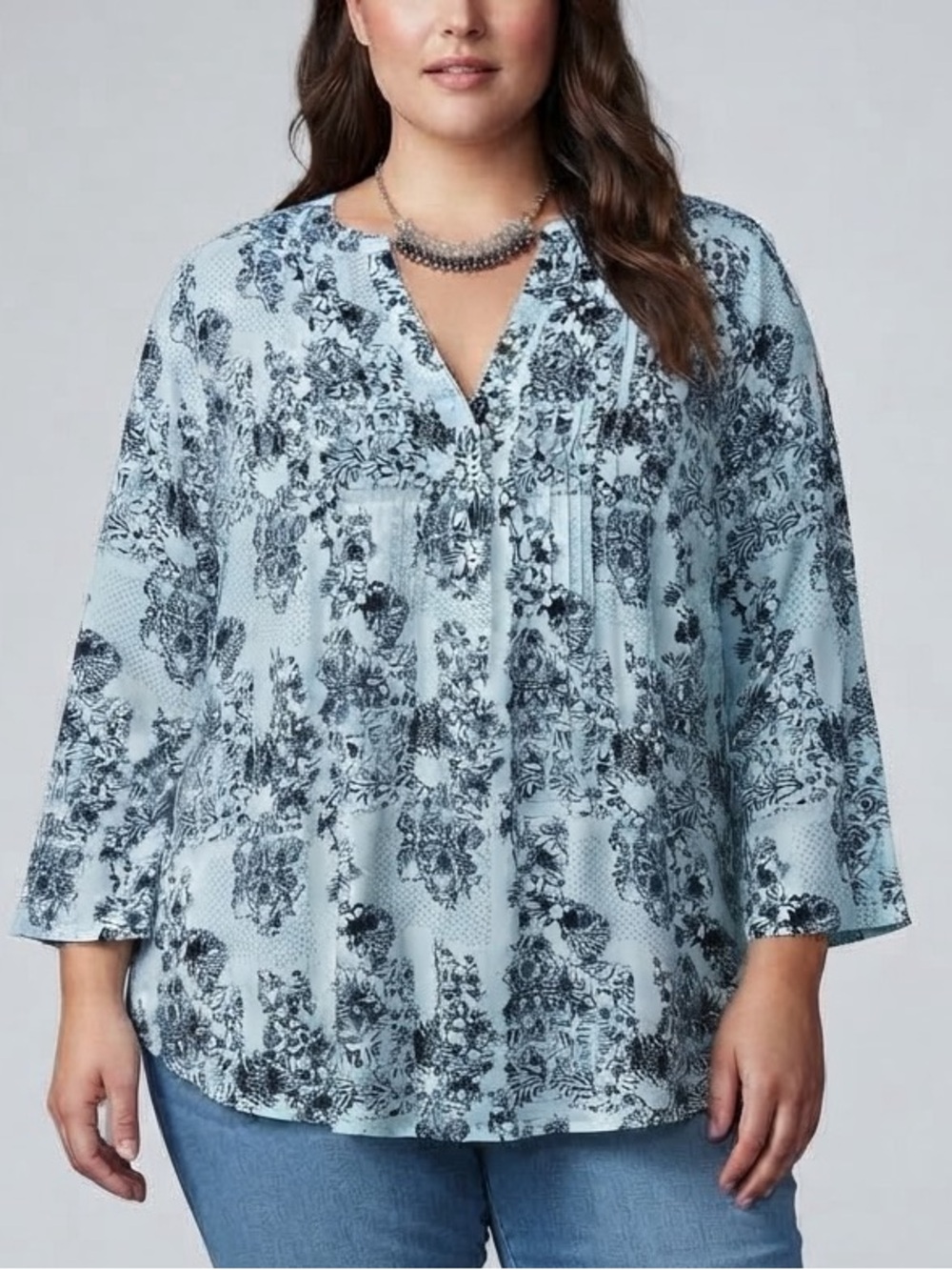 STYLE & CO Light Blue, White and Black Floral Print V Neck Long Sleeve Blouse 1X
